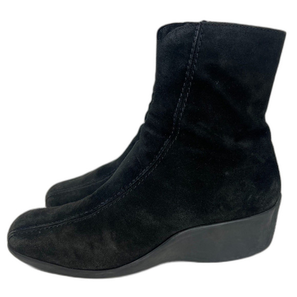 La Canadienne Elizabeth Boot $475 MSRP Black Suede Wedge Booties Size 12 - Picture 2 of 11